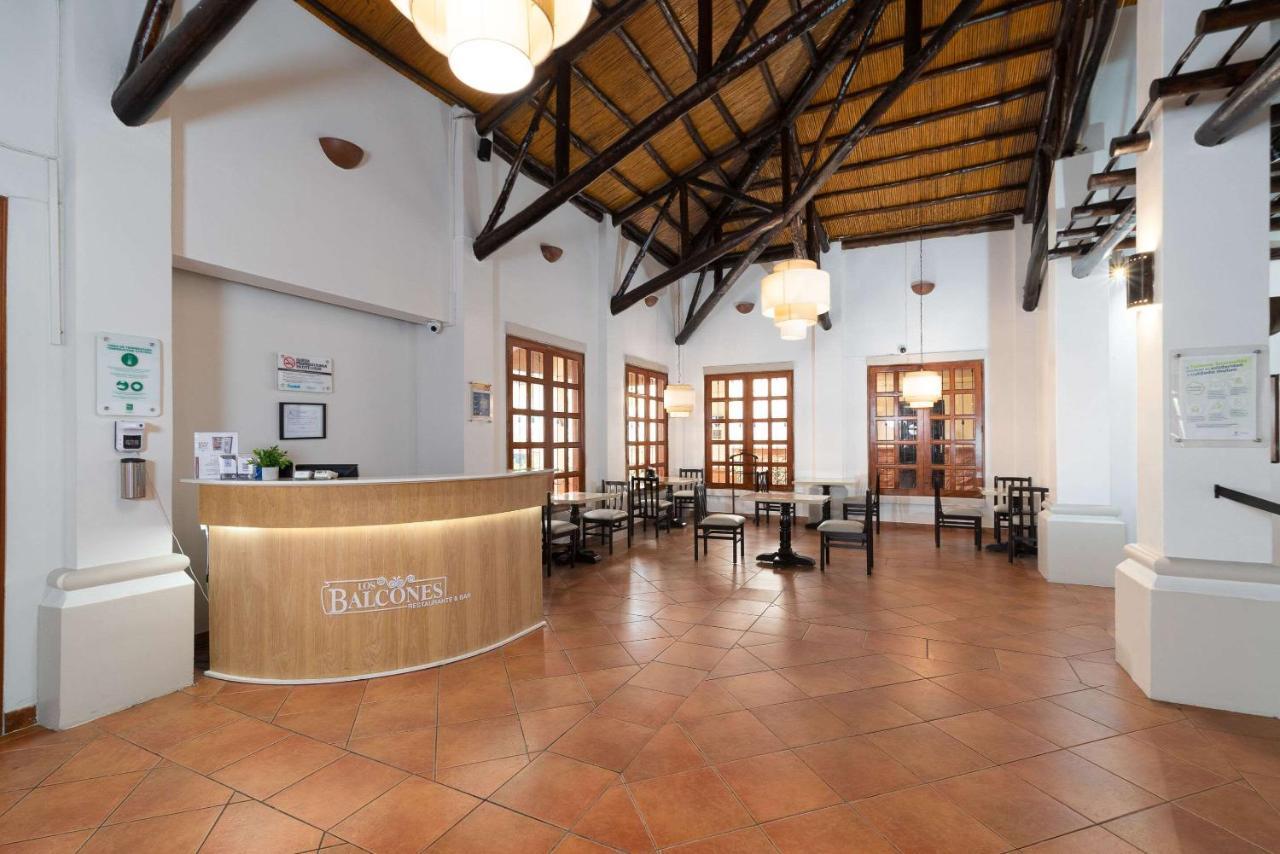 Quality Hotel Real Aeropuerto San Salvador San Luis Εξωτερικό φωτογραφία