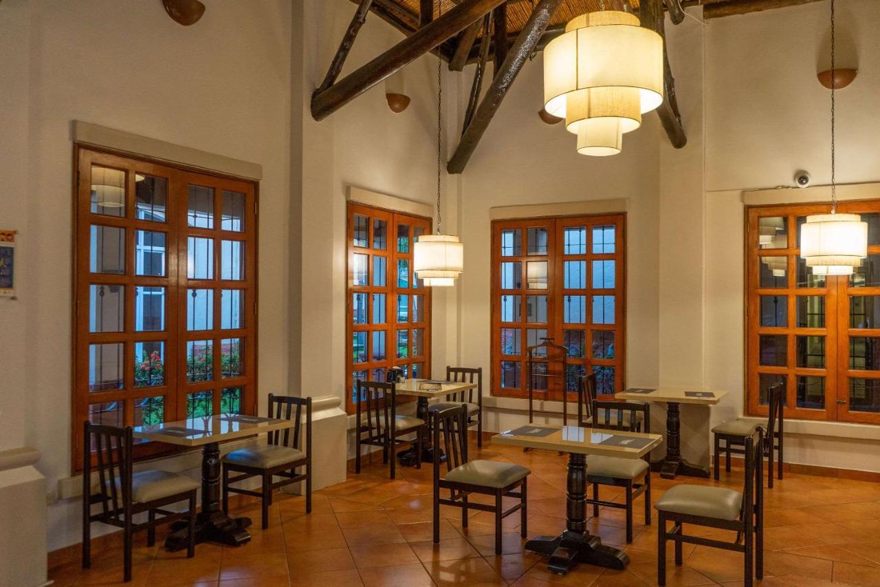 Quality Hotel Real Aeropuerto San Salvador San Luis Εξωτερικό φωτογραφία
