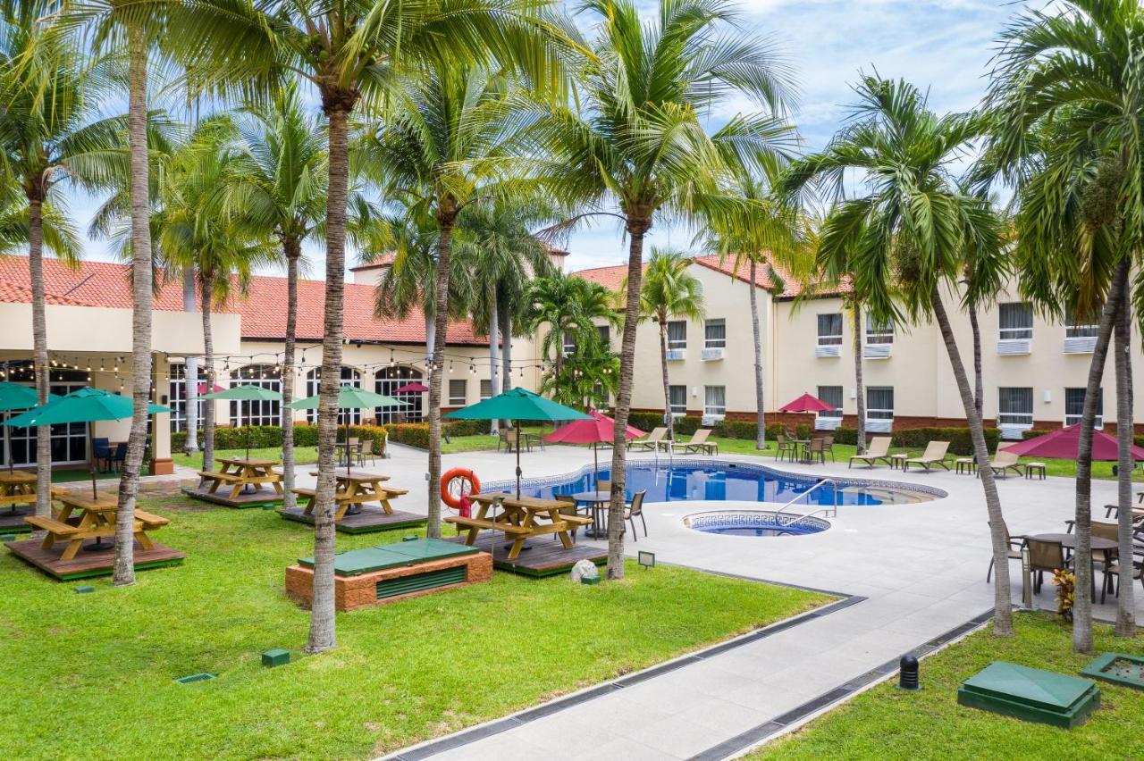 Quality Hotel Real Aeropuerto San Salvador San Luis Εξωτερικό φωτογραφία
