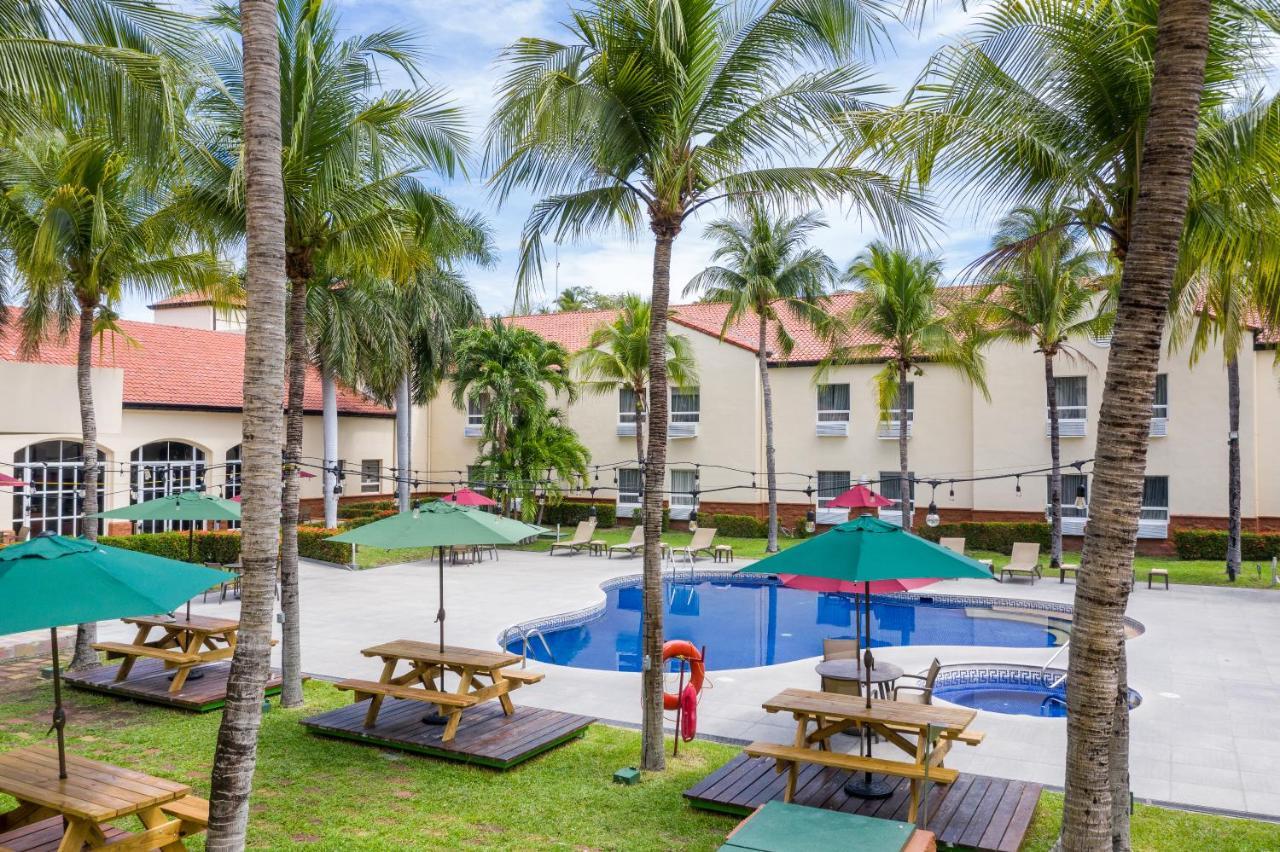 Quality Hotel Real Aeropuerto San Salvador San Luis Εξωτερικό φωτογραφία