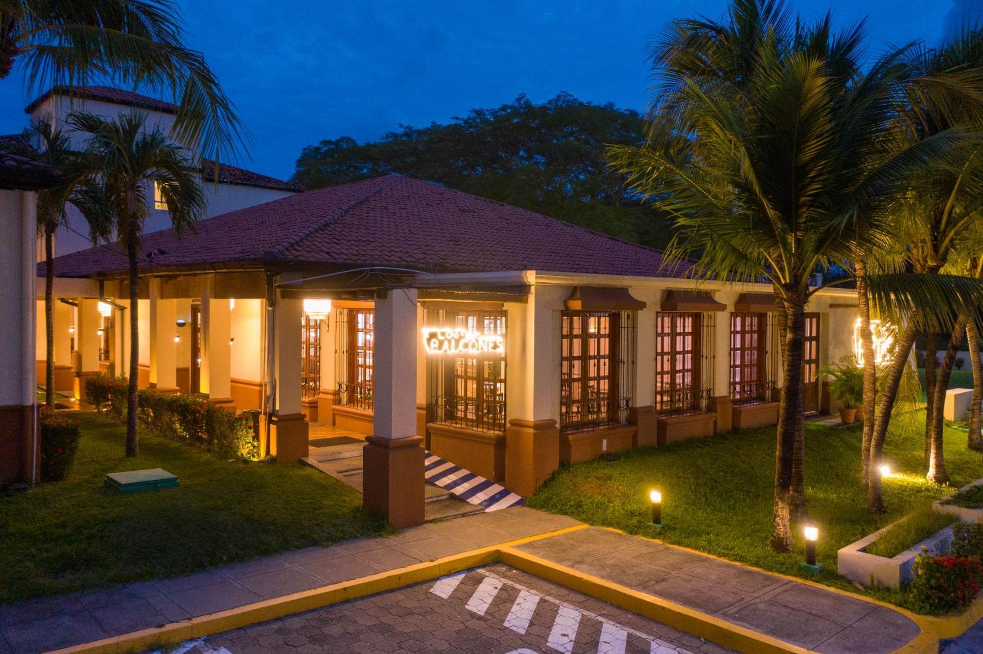 Quality Hotel Real Aeropuerto San Salvador San Luis Εξωτερικό φωτογραφία