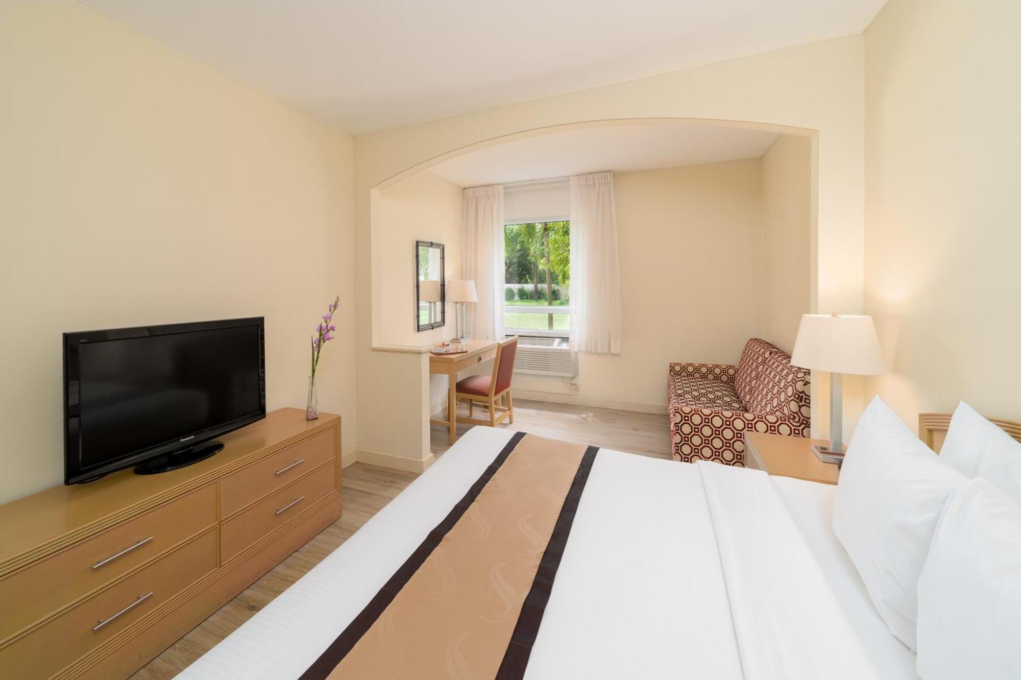 Quality Hotel Real Aeropuerto San Salvador San Luis Εξωτερικό φωτογραφία
