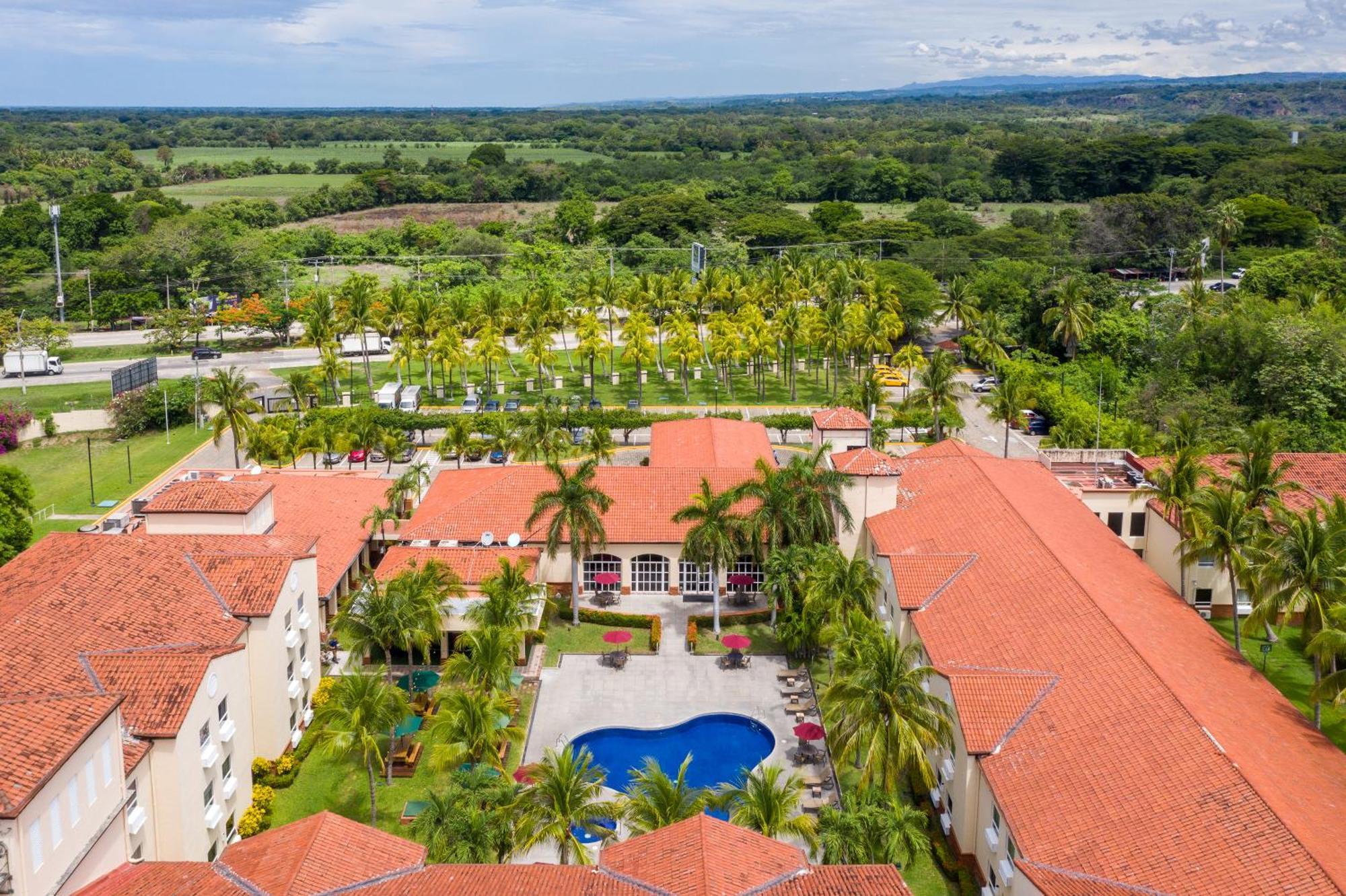 Quality Hotel Real Aeropuerto San Salvador San Luis Εξωτερικό φωτογραφία