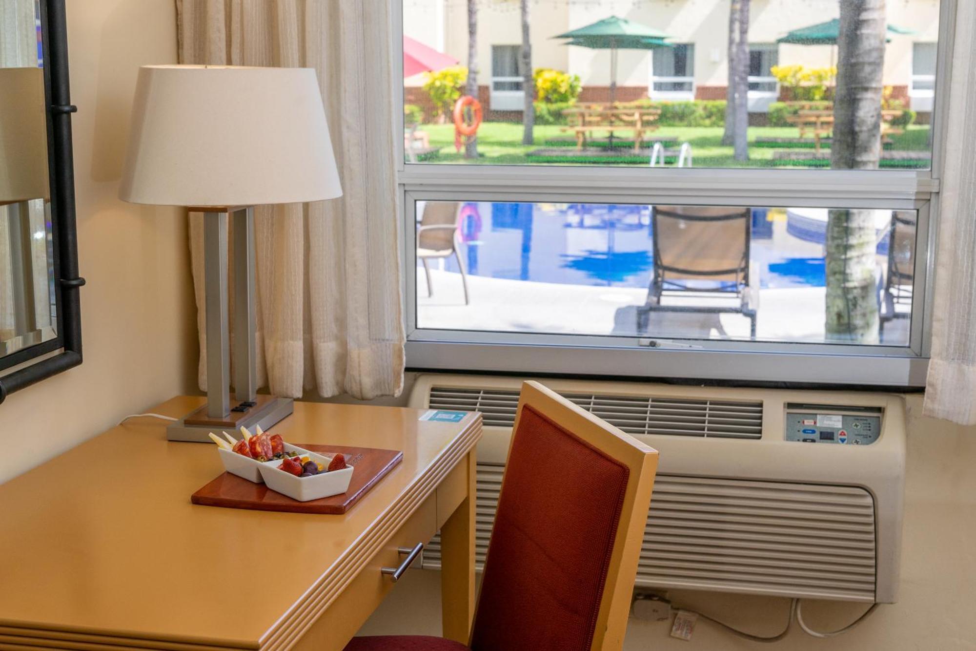 Quality Hotel Real Aeropuerto San Salvador San Luis Εξωτερικό φωτογραφία